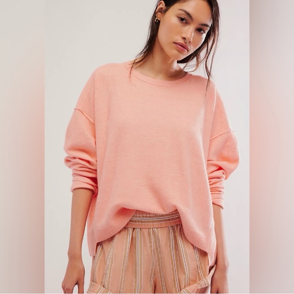 Free People Luna Pullover Sweater in
Coral Pink Size Small